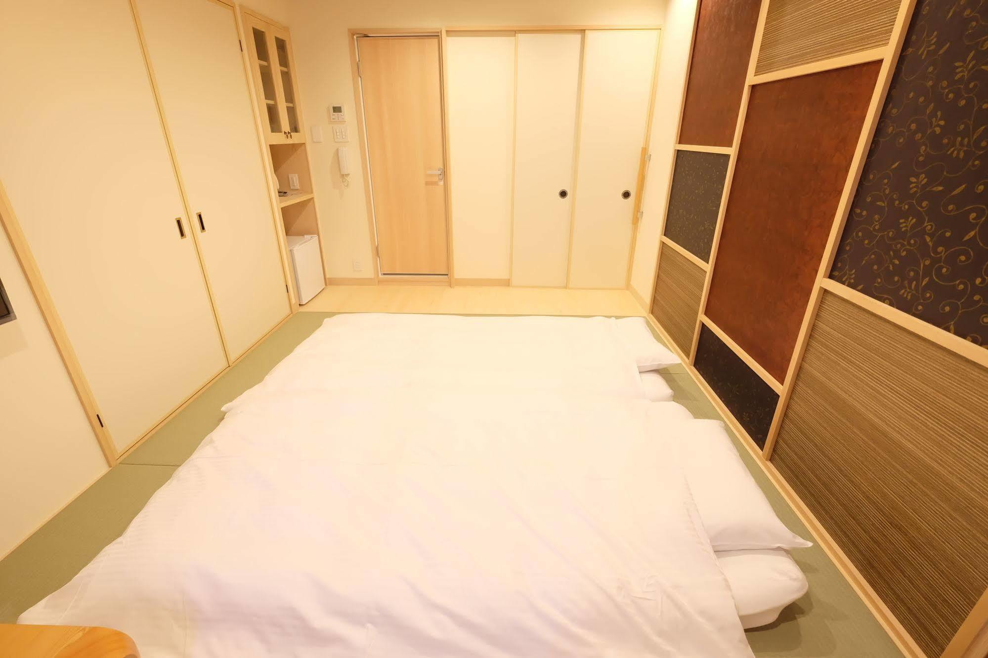 東心斎橋おおきにアパート Ookini Ryokan & Apartment Ōsaka Extérieur photo