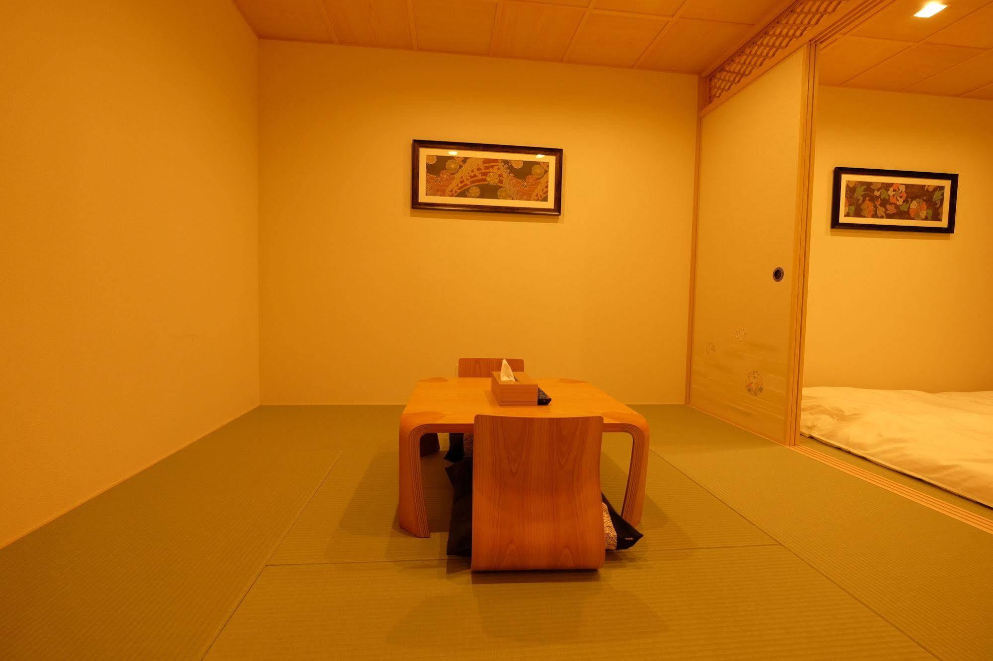 東心斎橋おおきにアパート Ookini Ryokan & Apartment Ōsaka Extérieur photo